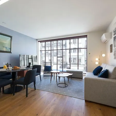 Apartment Contemporary Flat Near Sao Bento By Lovelystay *