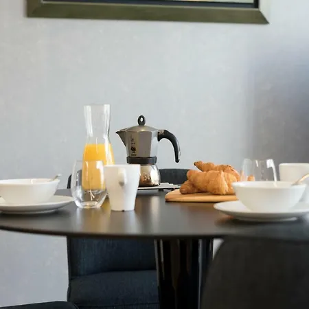 Apartment Contemporary Flat Near Sao Bento By Lovelystay Porto
