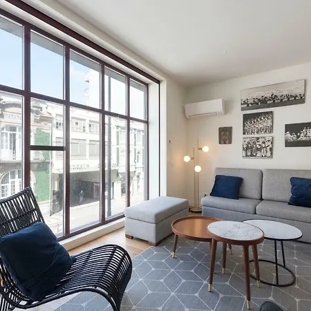 Contemporary Flat Near Sao Bento By Lovelystay * Oporto