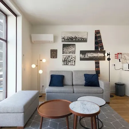 Contemporary Flat Near Sao Bento By Lovelystay Апартаменты