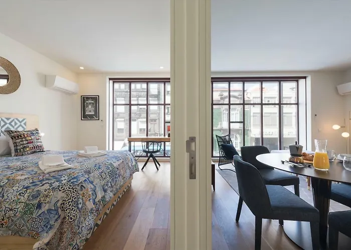 Contemporary Flat Near Sao Bento By Lovelystay Apartman