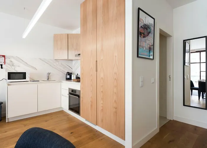 Apartman Contemporary Flat Near Sao Bento By Lovelystay Porto