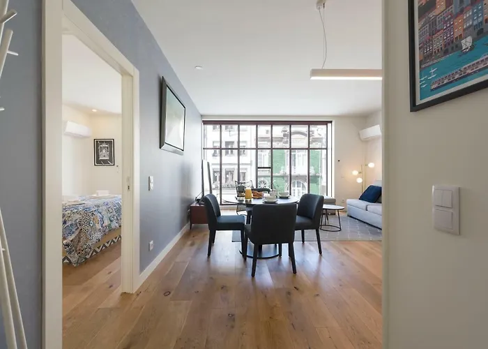 Contemporary Flat Near Sao Bento By Lovelystay Apartman