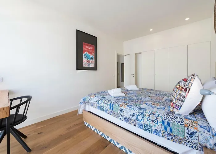 Apartman Contemporary Flat Near Sao Bento By Lovelystay Porto