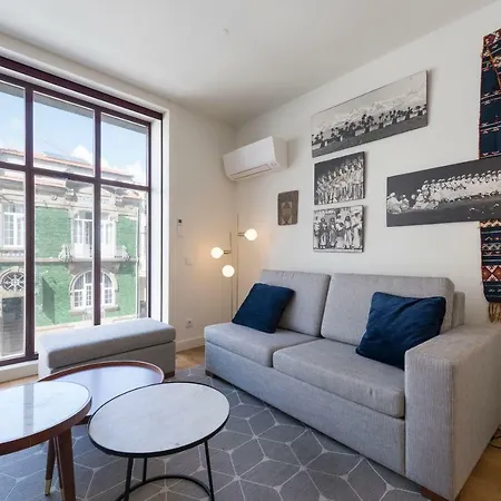 Contemporary Flat Near Sao Bento By Lovelystay * Πόρτο